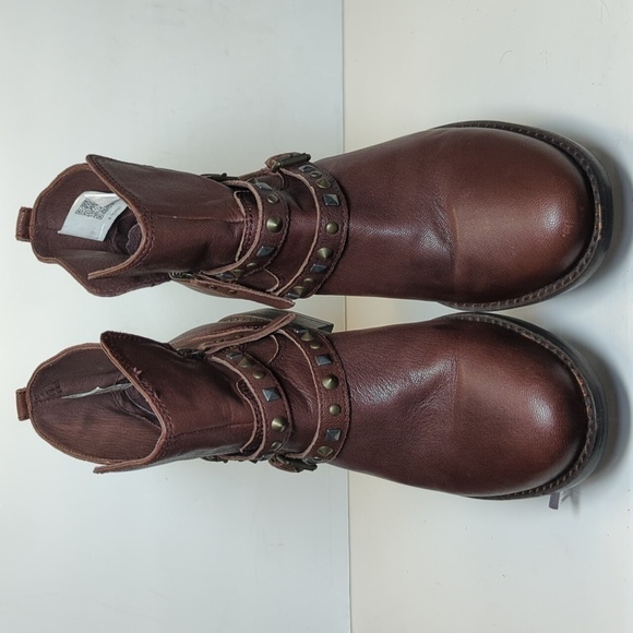 UGG Australia Camille Studded Moto Biker ankle boots women's size 8 EU 39 - Picture 3 of 16